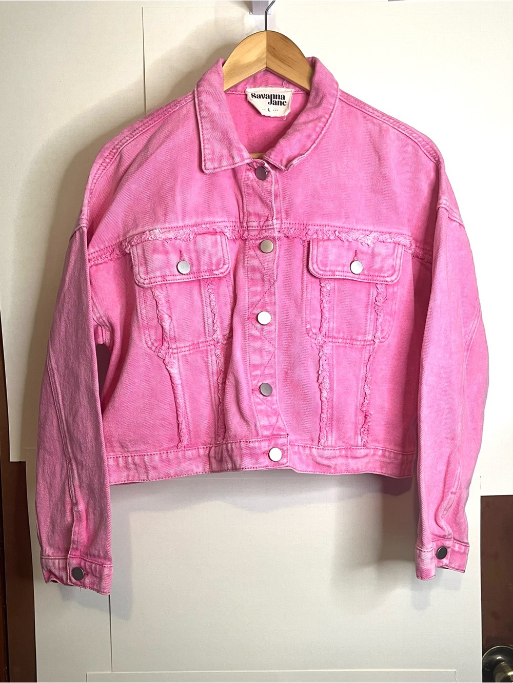 Savanna Jane Women’s L Bubblegum Pink Cropped Denim Jacket